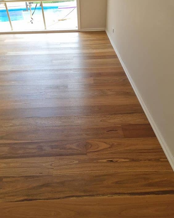 Vinyl Floor / Wooden Floor / Wallpaper / Blinds / Gym Mat/Fluted Pane 6