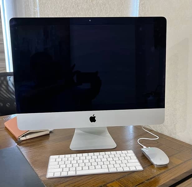 Apple IMac in mint condition 2