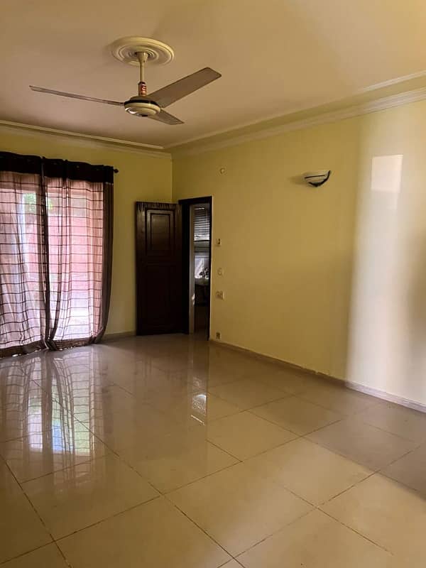 4 Kanal House Available For Rent In Gulberg 4