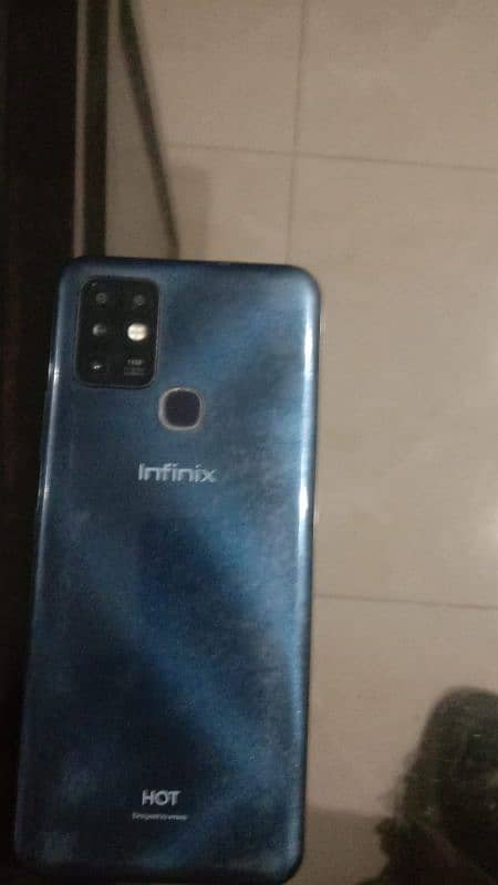 infinix hot 10 ram 4 64 GB 3