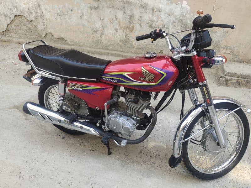 Honda 125 2019 model Islamabad number 1st owner 0