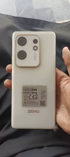 *nfinix Zero 30.8+8 / 256 Gb