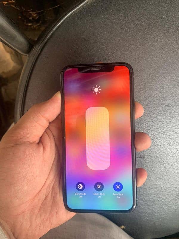 I phone 11 pro 64 gb byepas 2