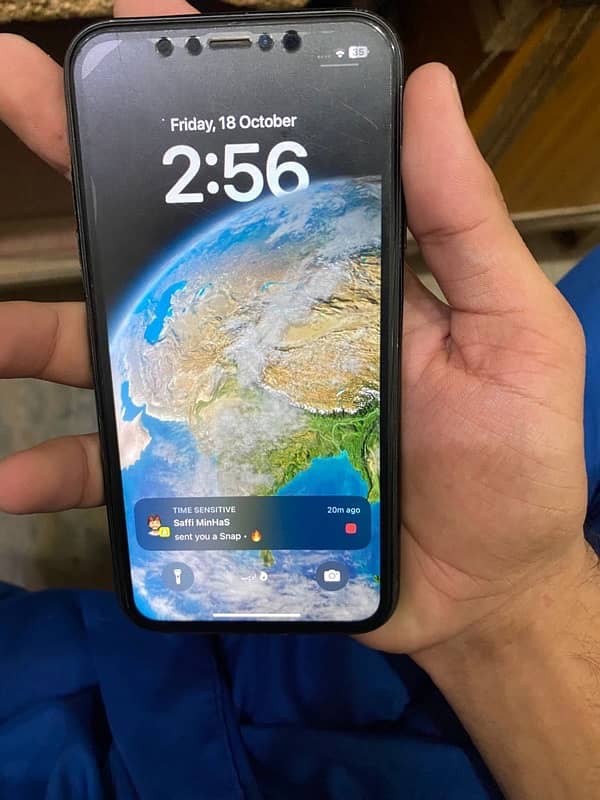 I phone xr battery health 85% 64gb 1