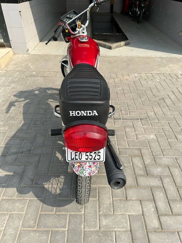 I want to sell Honda 125 One hand use 10