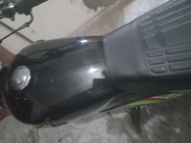 Honda cd 70 1981 karachi number 8