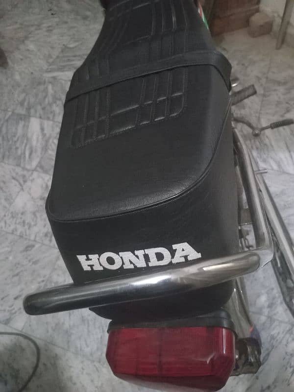 Honda cd 70 1981 karachi number 9