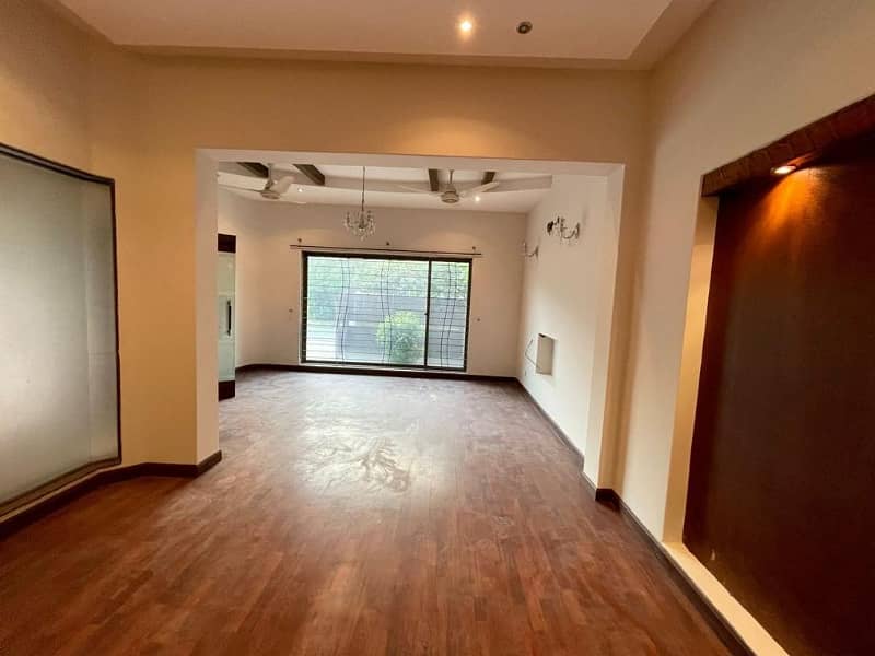 10 Marla Out Class Luxury Bunglow For Sale In DHA Phase 2,Block V, Lahore. 9