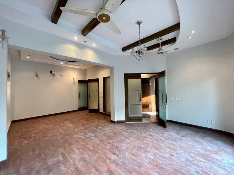 10 Marla Out Class Luxury Bunglow For Sale In DHA Phase 2,Block V, Lahore. 12