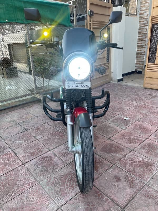 suzuki GS 150 SE  alloy rims 1