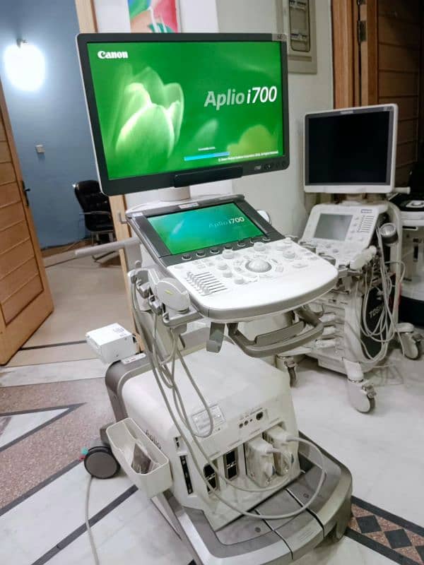 2022 / 2017 Model ultrasound machines 1