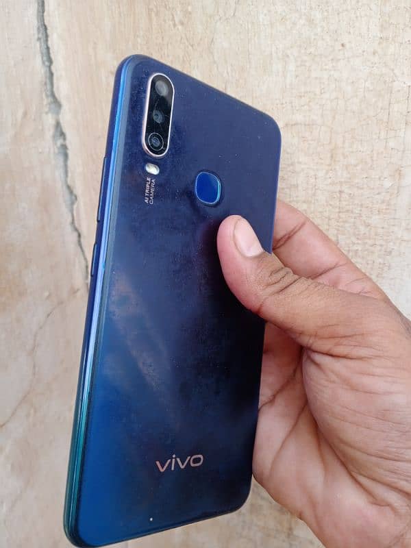 Vivo Y15 4gb 64gb orignl pannel. 4