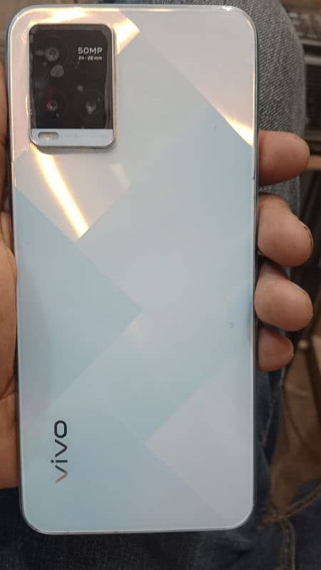 vivo y33  8/256 urgent sell 2