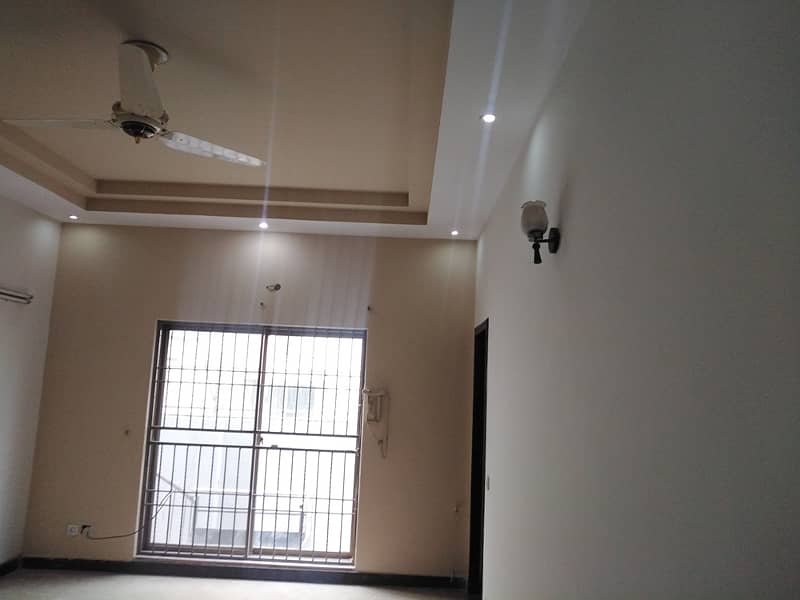 1 Kanal Super Out House Prime Hot For Sale dha Phase2 6