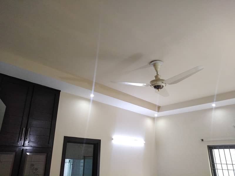 1 Kanal Super Out House Prime Hot For Sale dha Phase2 9