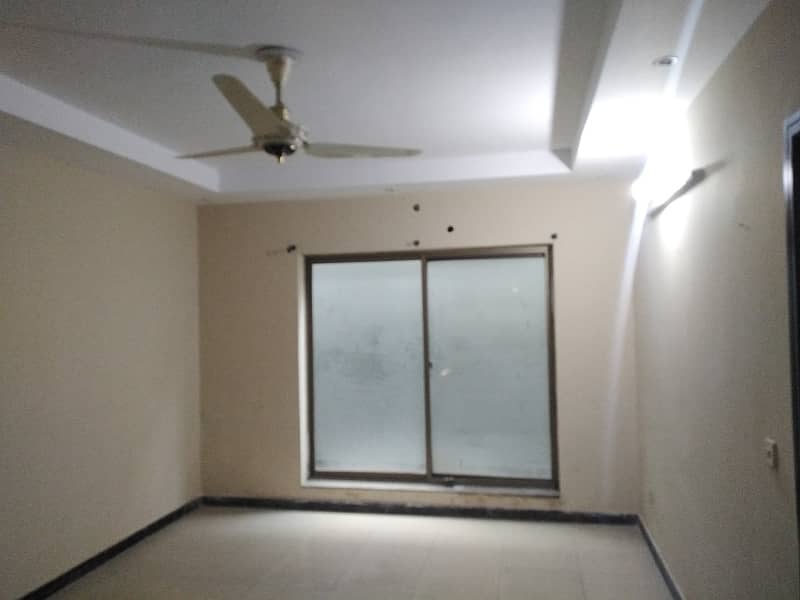 1 Kanal Super Out House Prime Hot For Sale dha Phase2 16