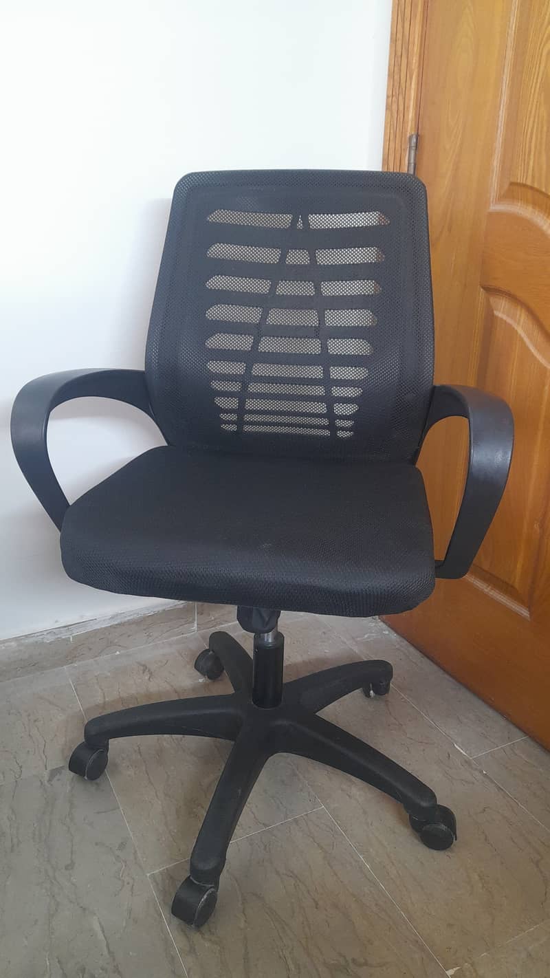 Black Revolving Office Chair - Gently Used, Excellent Condition! 5