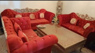 7 seater sofa and center table