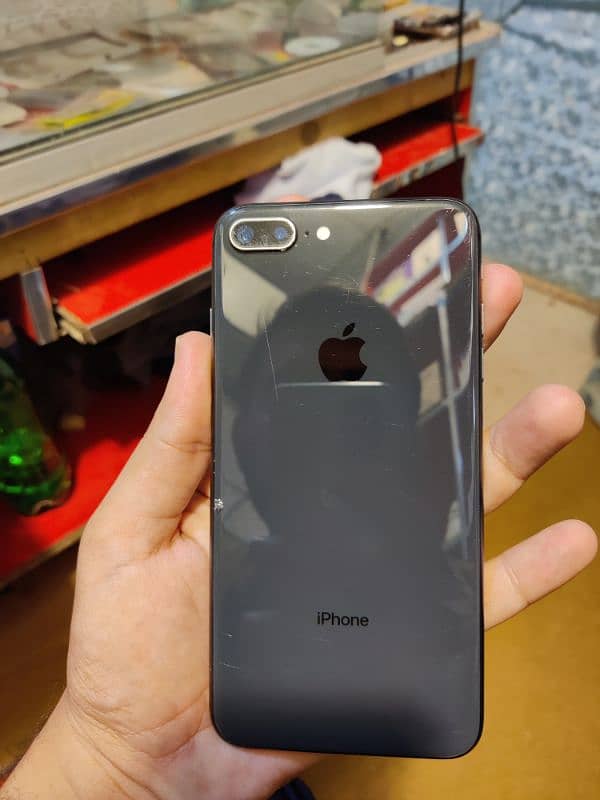 Iphone 8 plus 64gb Non PTA FU 1