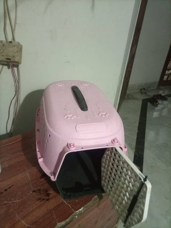 Cat Shaped Cage Food and water Bowl Pet Plastic 1