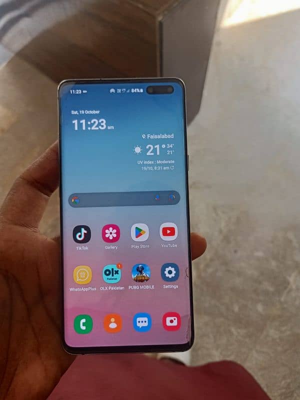 Samsung Galaxy s10 plus 5g 8gb ram 256gb memory condition 10/9.5 hai 1