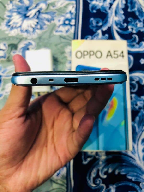 Oppo A54 4