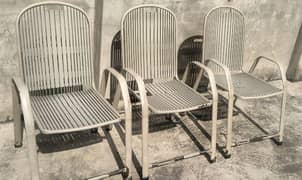 4 Iron chairs