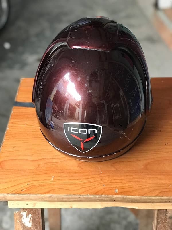 icon helmet Medium size 2