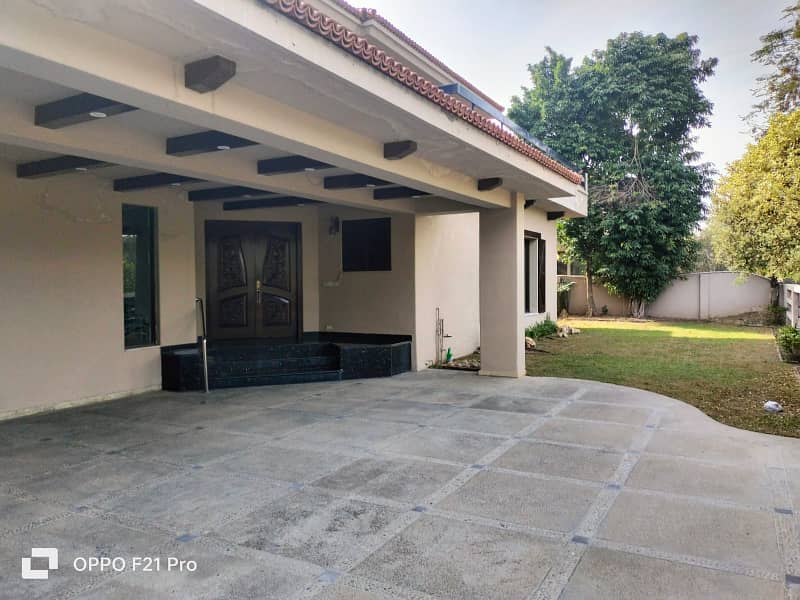 GERNAL COLONY HOUSE HOT LOCATION HOUSE FOR RENT 16