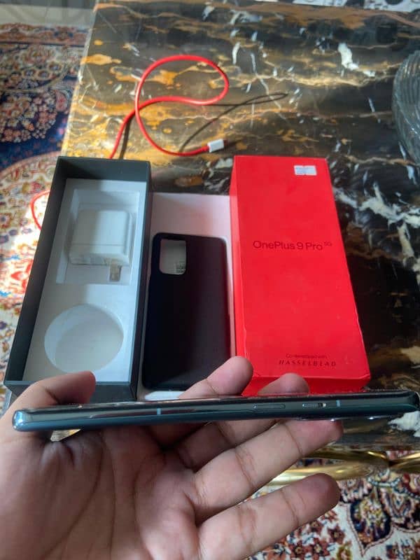 OnePlus 9 pro Complete box 1