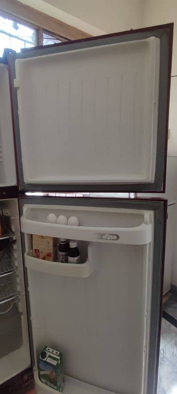 i want to sale my refrigerator in best condition contact. 03495304739 3