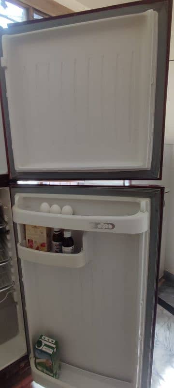 i want to sale my refrigerator in best condition contact. 03495304739 5