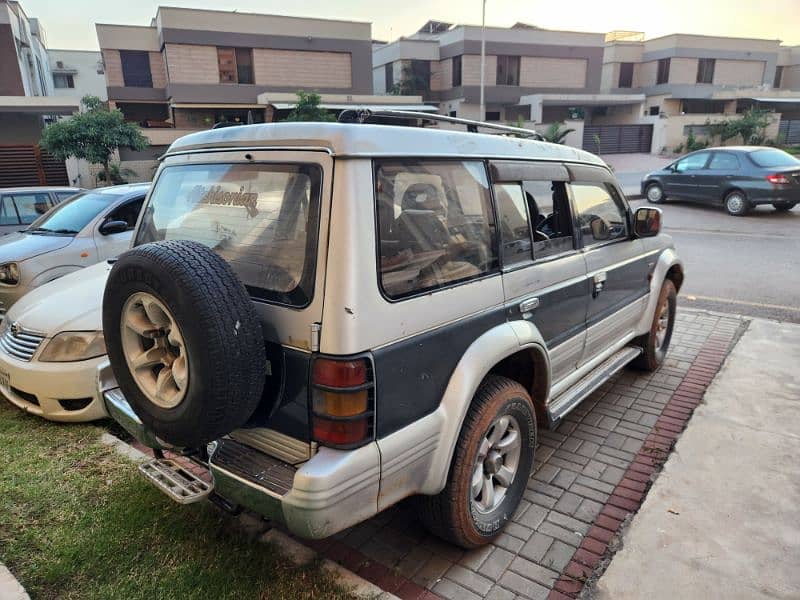 Mitsubishi Pajero 1996 0