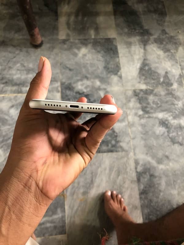 iPhone 11 64gb nonpta all ok 9