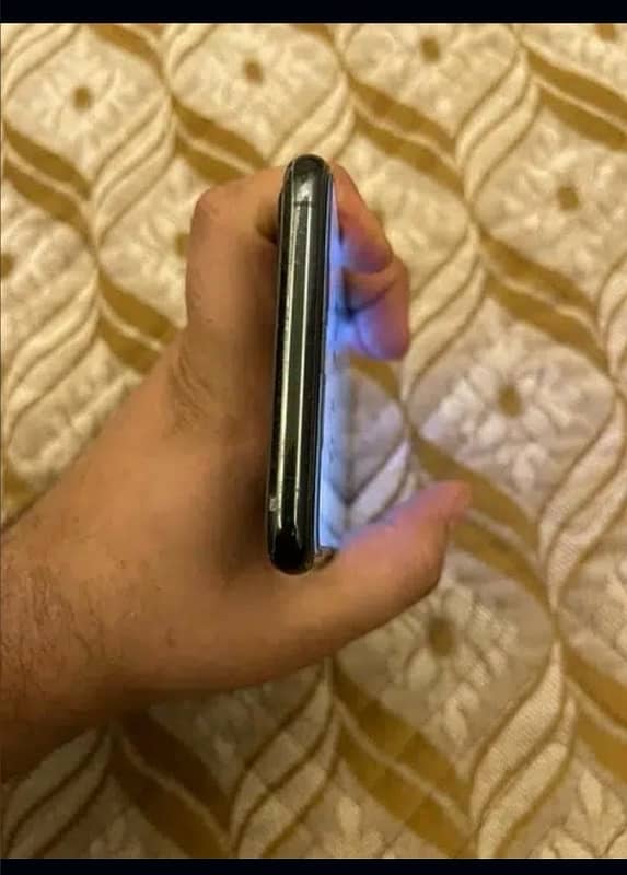 iphone 11 pro max 256gb physical sim aproeved waterpack 3