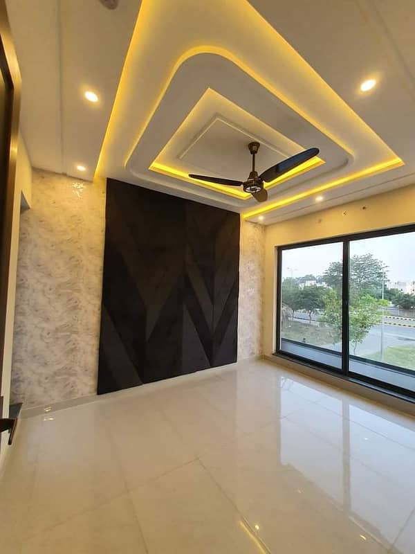 5Marla Ultra Modern House Available For Sale 2