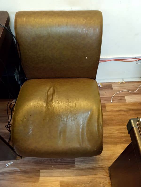 Office Tables & Sofas For Sale Urgent 6