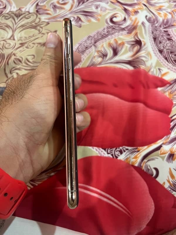 iphone xs max physical dual sim approved with box 4