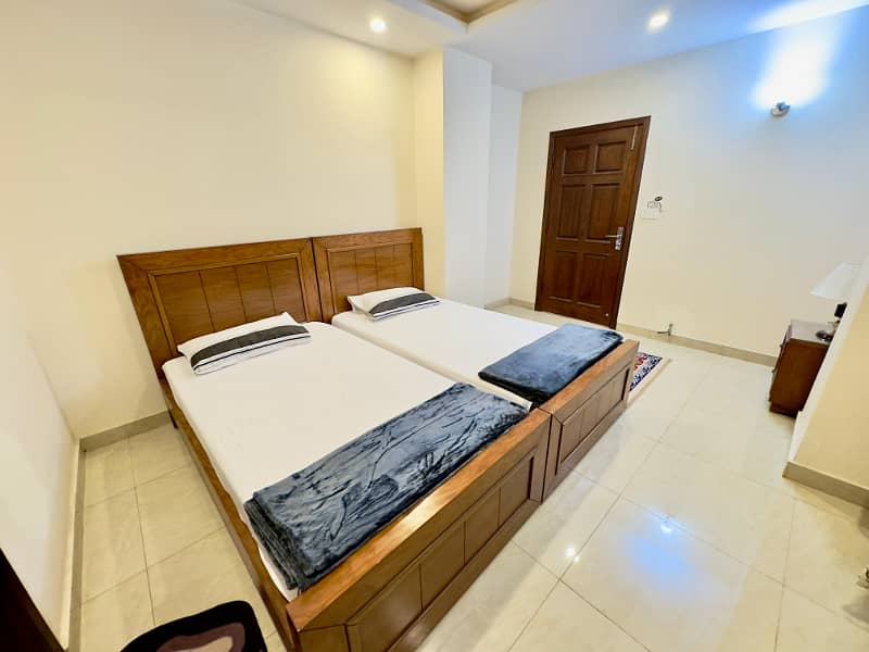 -3 Bedroom lavish apartment available on daily basis 37