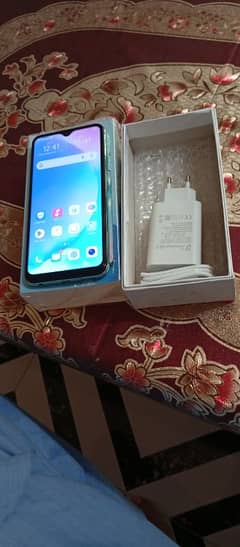 Vivo y17 dual SIM approved 256 gb. with box exchange possible or sell 0