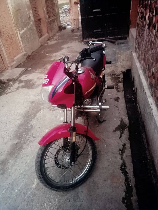 Honda deluxe bike for sale 2