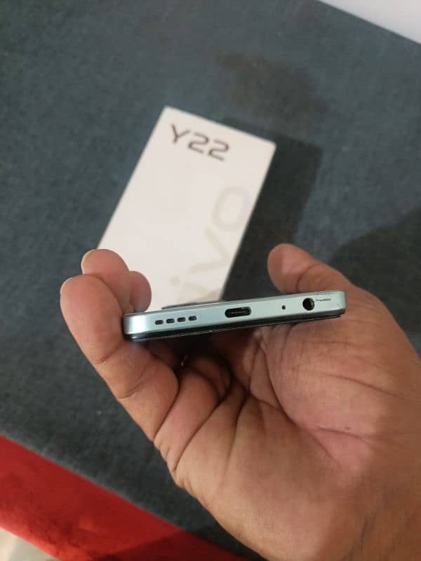 Vivo y22 for sale 4gb 64gb 7