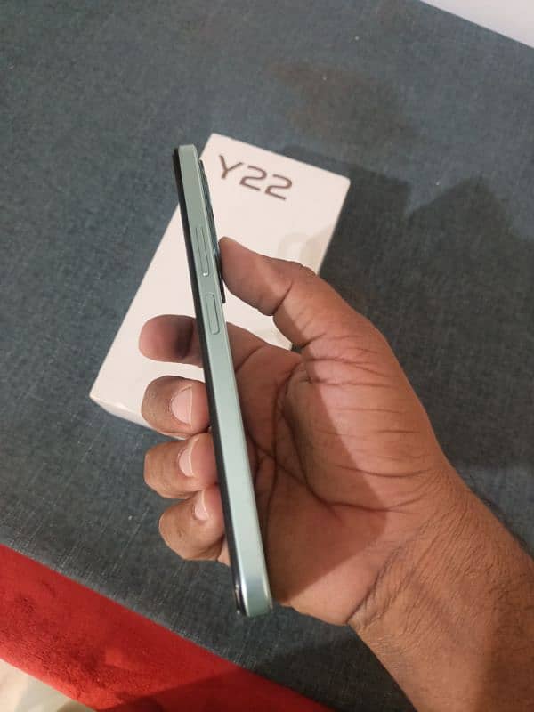 Vivo y22 for sale 4gb 64gb 9