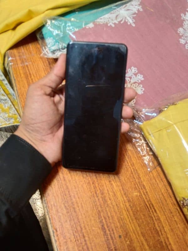 Infinix hot 40 i8/256 used 10/10 with box charger 1