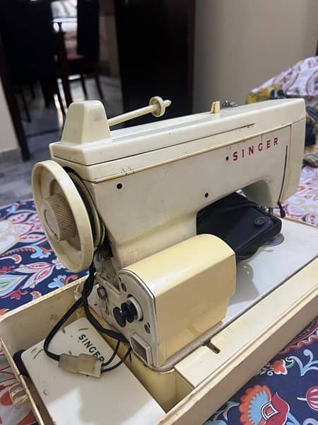 Singer Sewing machine for sale 3