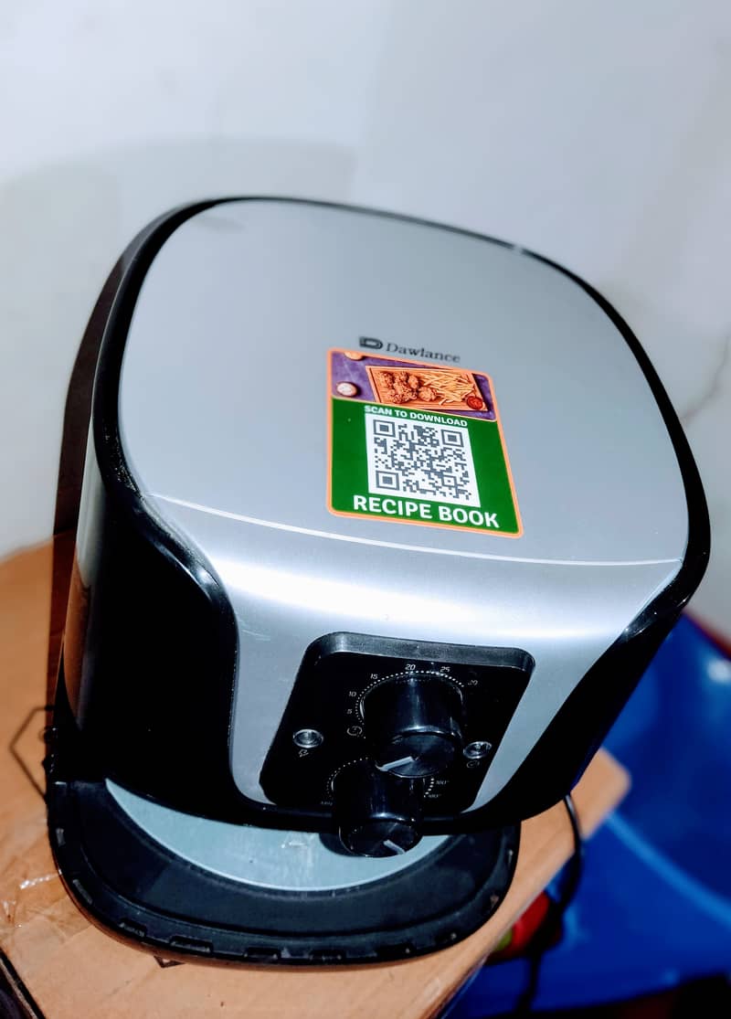 Dawlance DWAF-3013 Air Fryer – Lightly Used, Minor Handle Crack! 3