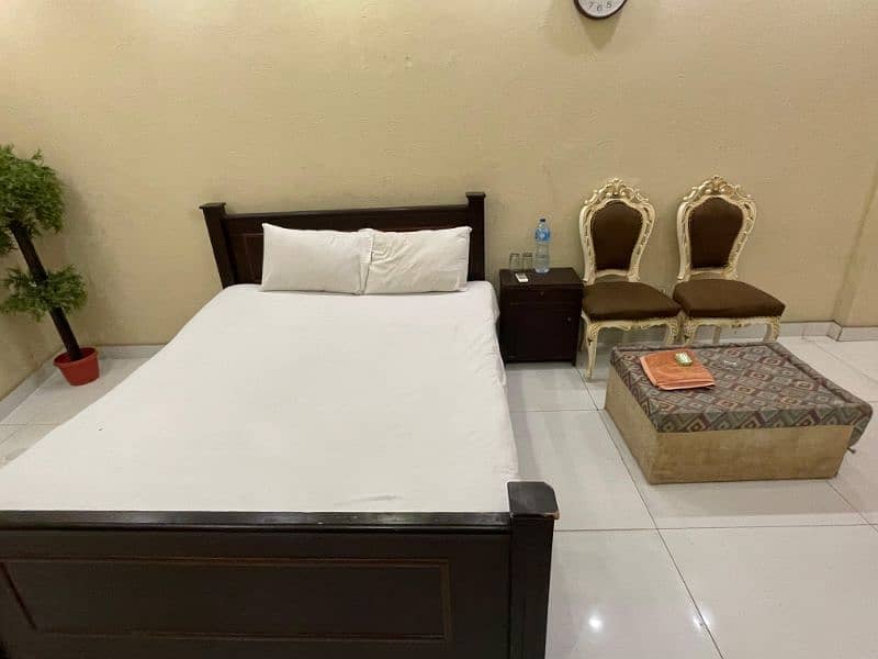 Furnished rooms on monthly,per day and hourly basis 1