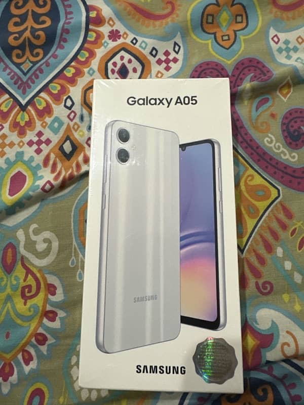 Samsung Galaxy A05 box packed 6/128 2