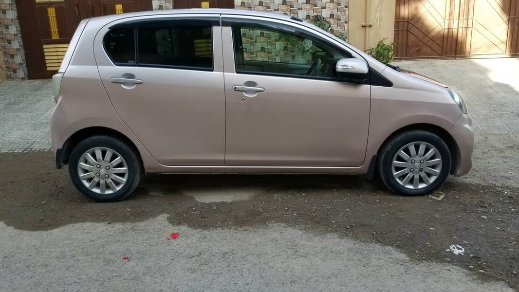 Daihatsu Mira 2015 3