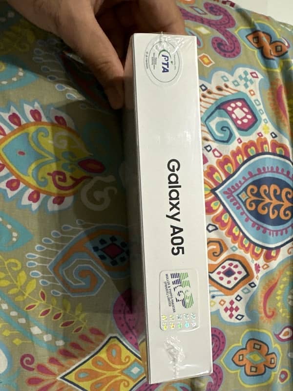 Samsung Galaxy A05 box packed 6/128 3